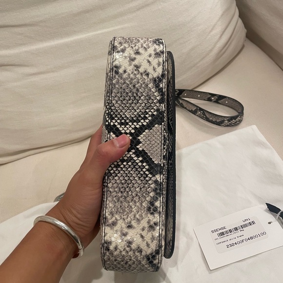 Commission Python leather Crossbody Bag - Picture 4 of 8